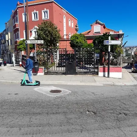 Al Pitoes Pensión Oporto