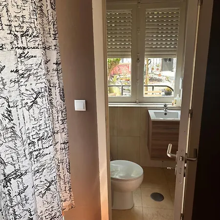 Al Pitoes Guest house