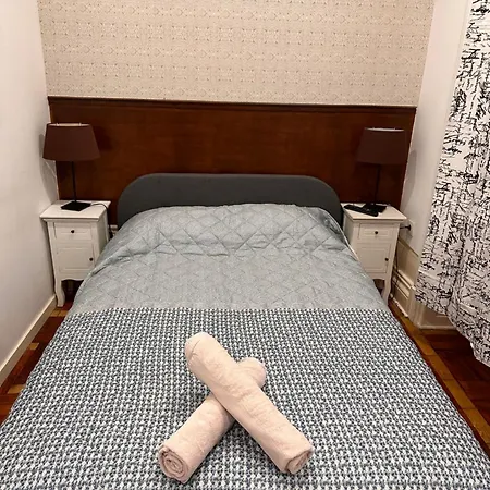 Al Pitoes Guest house Porto