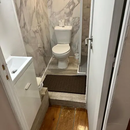 Al Pitoes Guest house