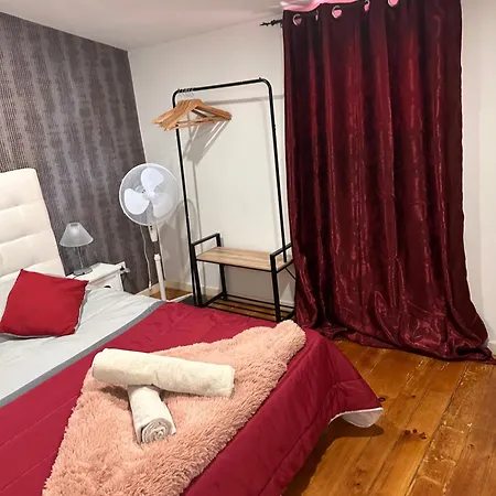 Al Pitoes Guest house Porto