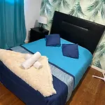 Al Pitoes بيت ضيافة 3*