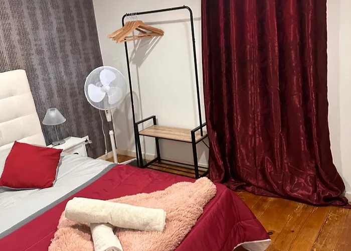 Al Pitoes 招待所 波尔图