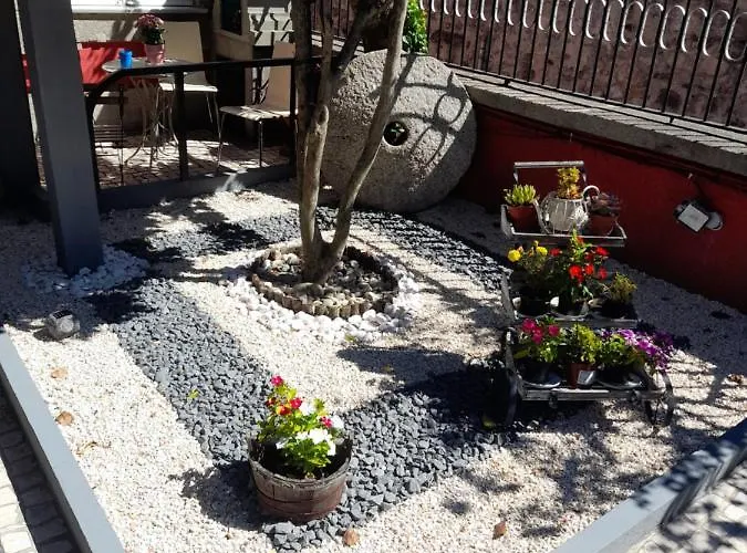 Al Pitoes 3* ポルト