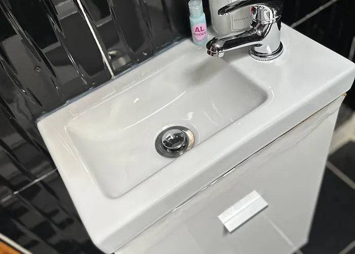 Al Pitoes ゲストハウス ポルト